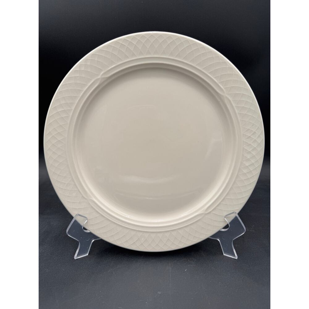 Vintage Homer Laughlin Dinner Plate 11 1/8" Gothic Pattern
